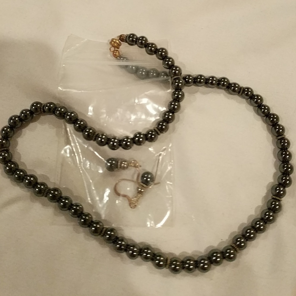 Black Pearl earings and necklace